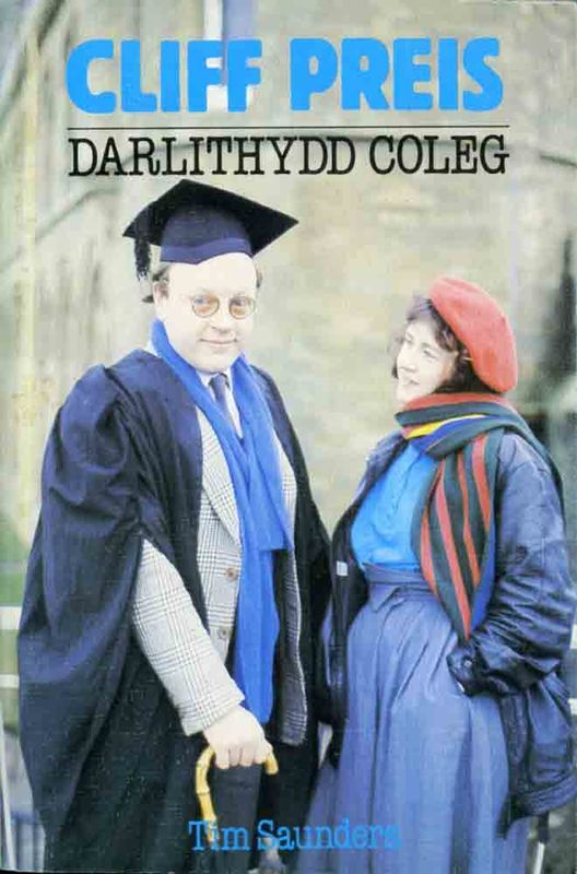 A picture of 'Cliff Preis: Darlithydd Coleg'