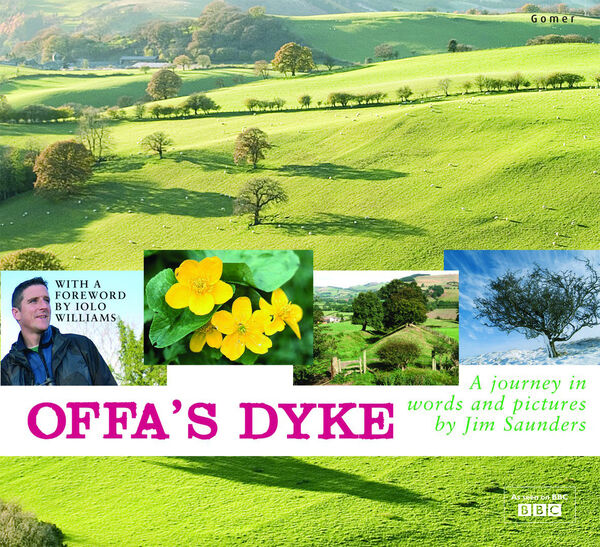 Llun o 'Offa's Dyke: A Journey in Words & Pictures' 
                              gan Jim Saunders